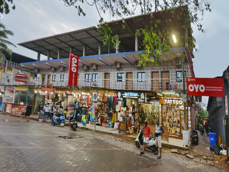 Oyo 10809 Hotel Tushar Inn Baga Exterior foto